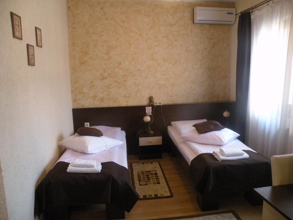 Pension Cleopatra Târgu-Mureş Habitación foto